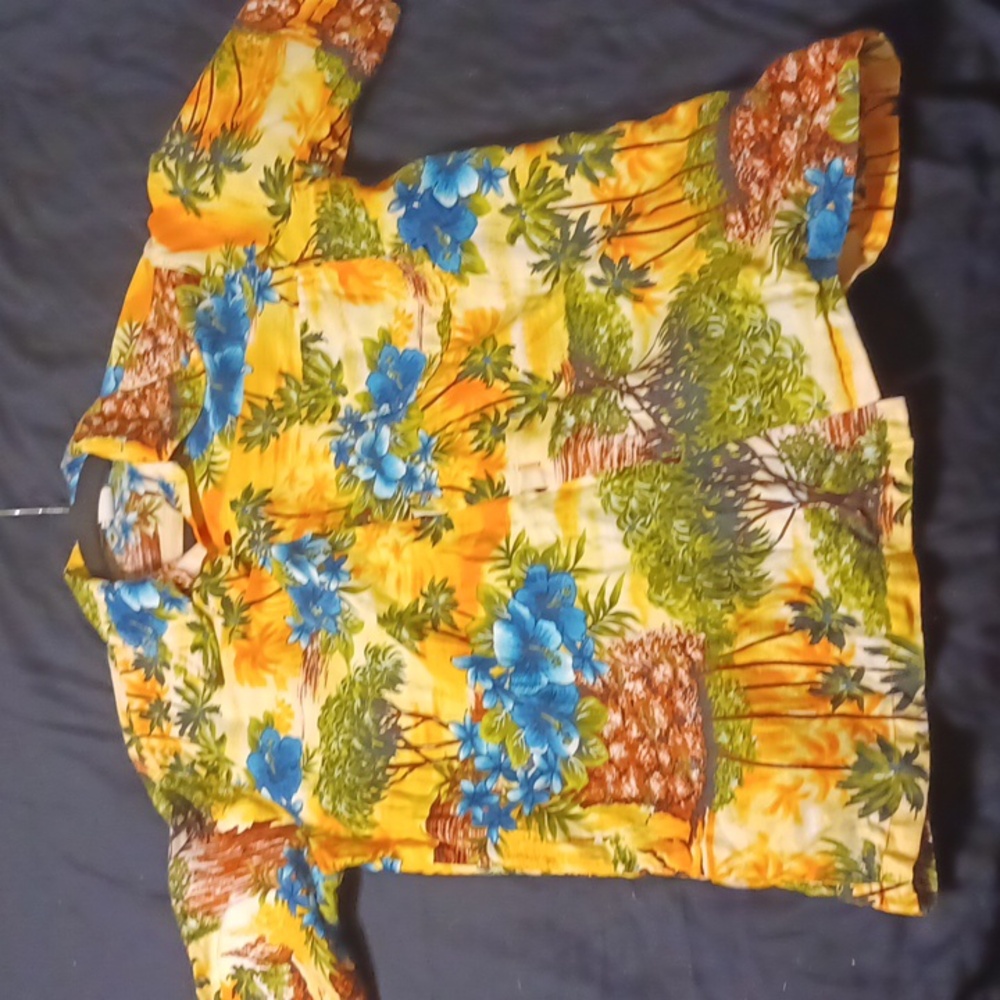 Hawaiian shirt
